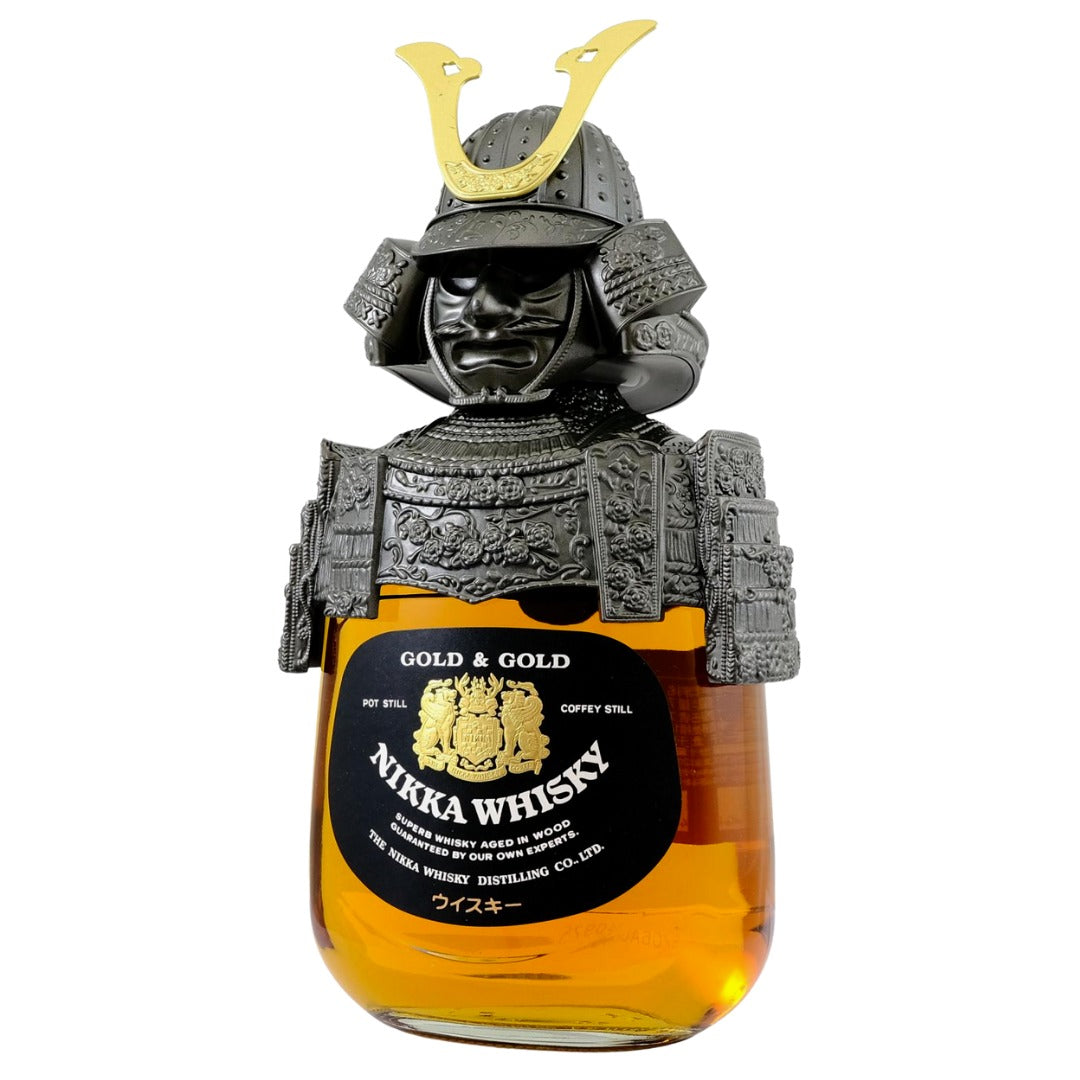 NIKKA GOLD & GOLD SAMURAI EDITION 'PLASTIC ARMOR' 70CL